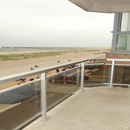 Mermaid 302 With Sea View Apartment Nieuwpoort