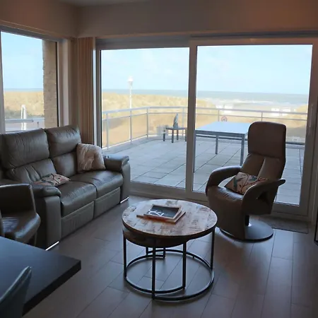 Mermaid 302 With Sea View